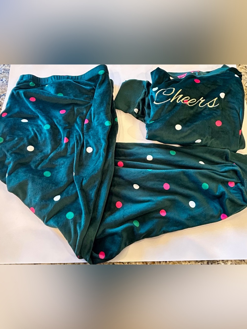 Joyspun Holiday Pajamas, Super-Soft, Green with Polka Dots, 3XL